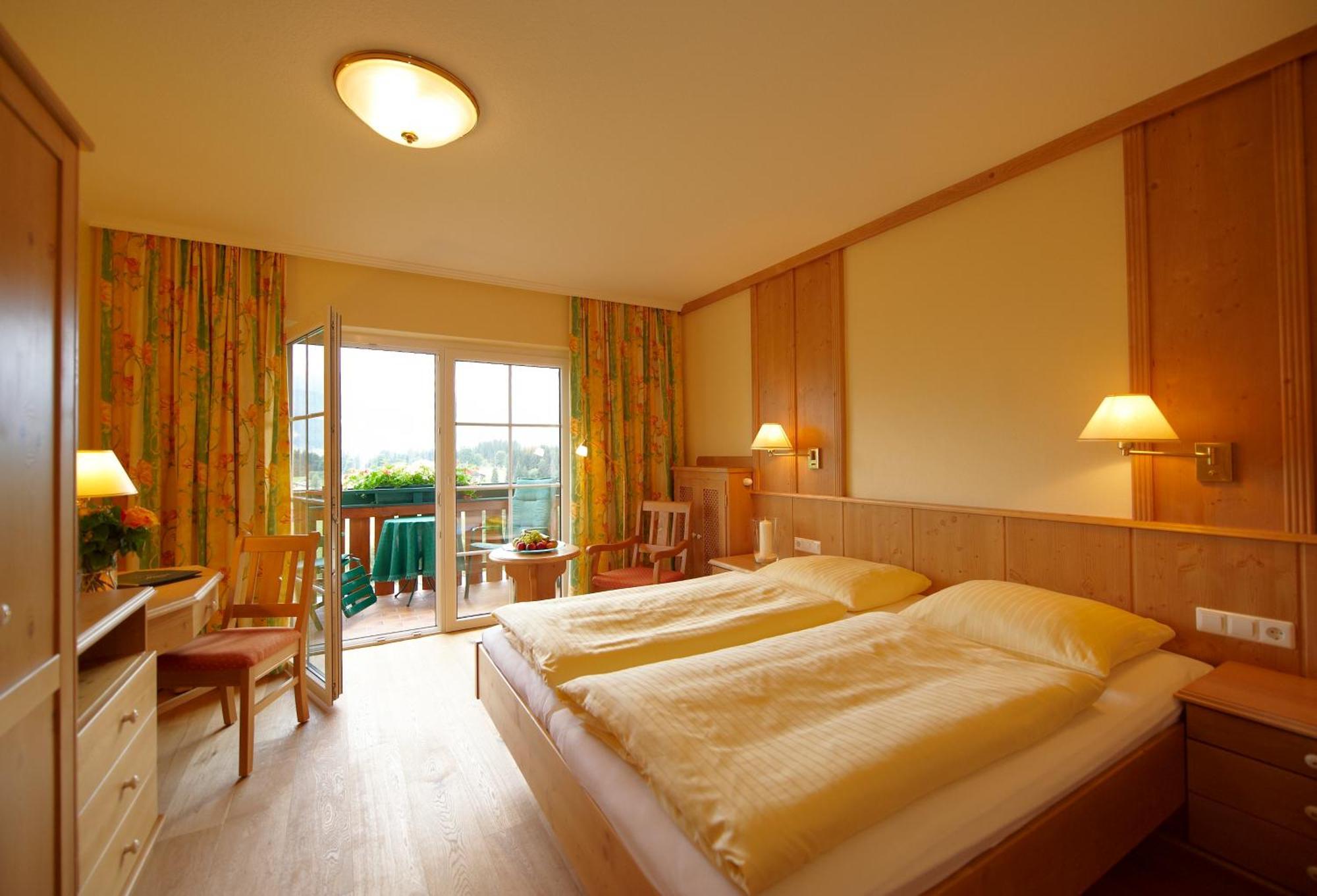 Hotel Martin 拉姆绍达赫斯坦 外观 照片