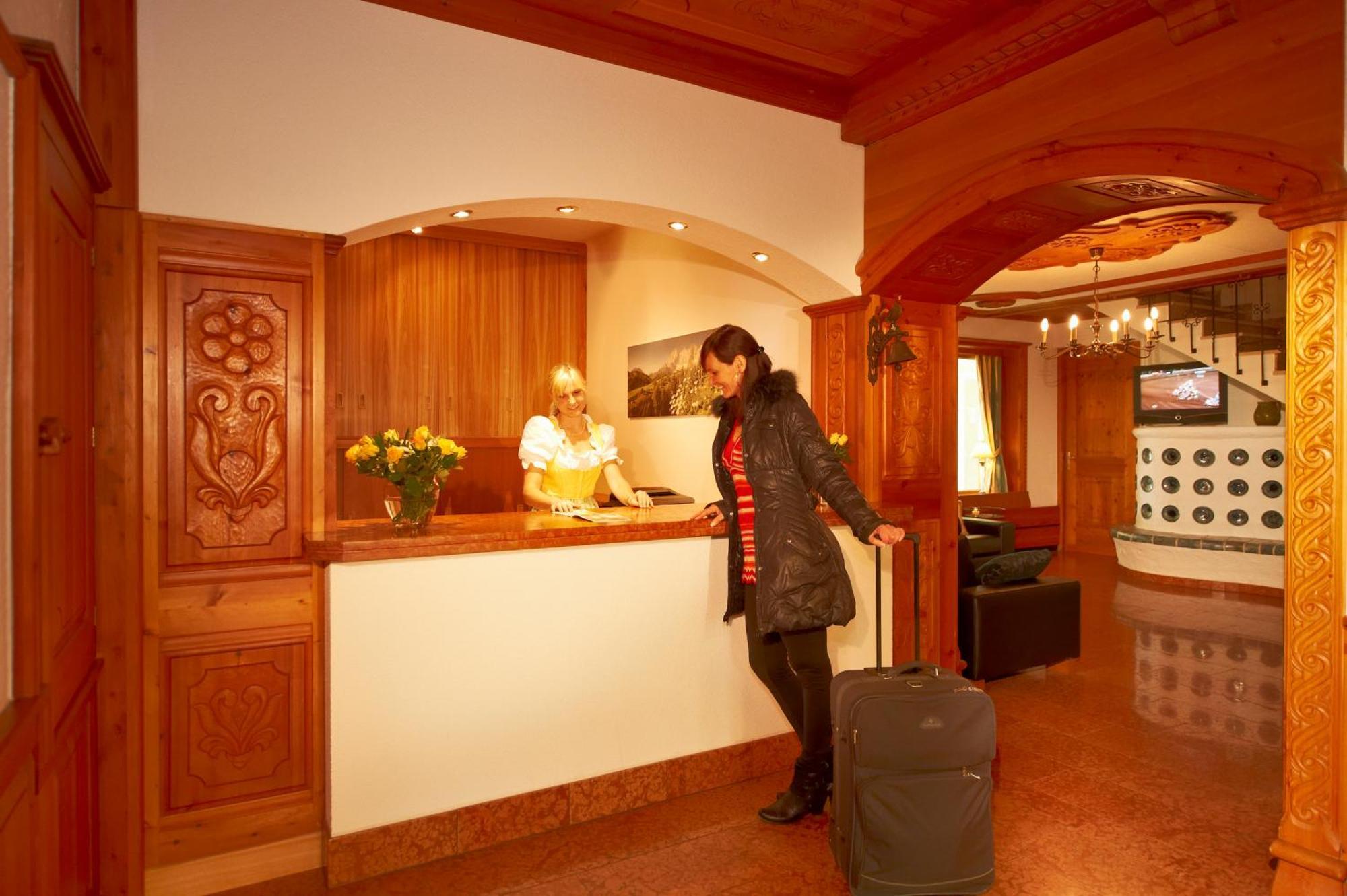 Hotel Martin 拉姆绍达赫斯坦 外观 照片